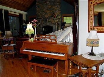 River House Bed And Breakfast Nine Mile Falls Buitenkant foto